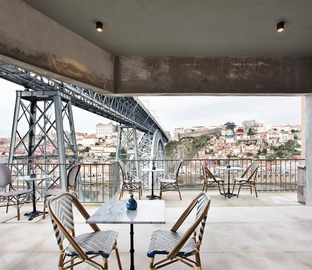 Restaurante  Vincci Ponte de Ferro 4* Oporto