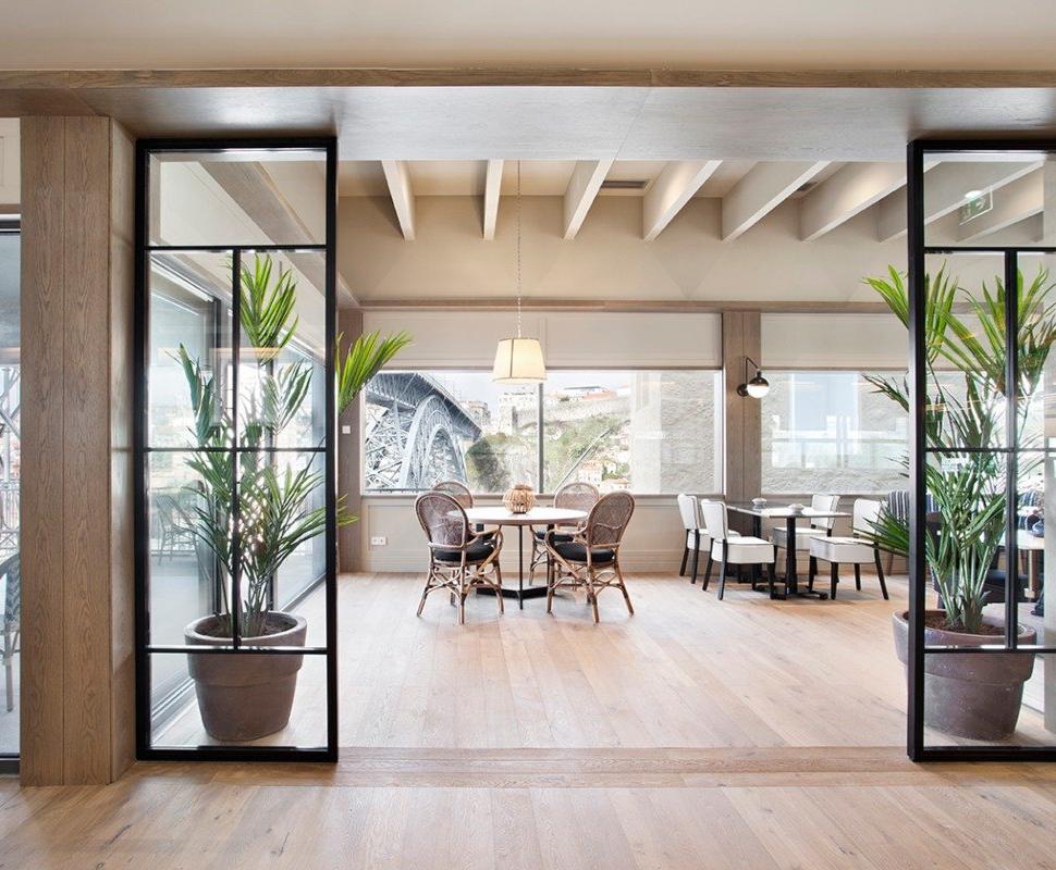 Servicios Únicos Vincci Ponte de Ferro 4* Oporto Servicios Únicos Vincci Ponte de Ferro 4* Oporto